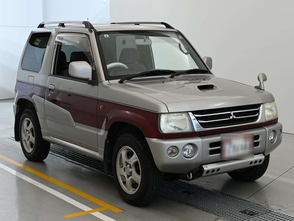 MITSUBISHI PAJERO MINI