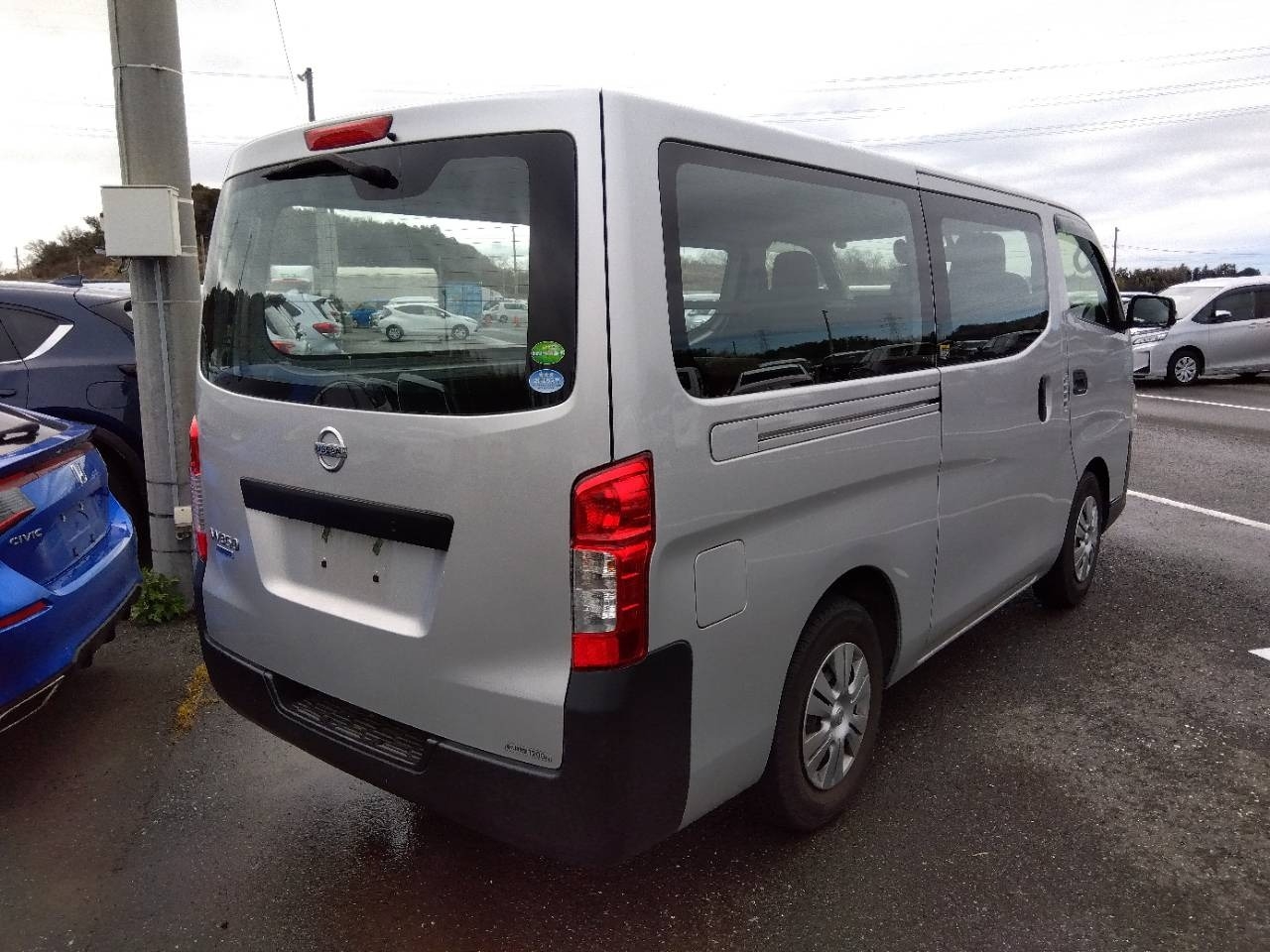 NISSAN NV350 CARAVAN
