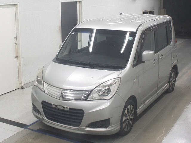 MITSUBISHI DELICA D:2