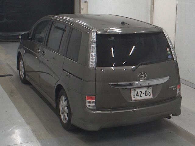 TOYOTA ISIS