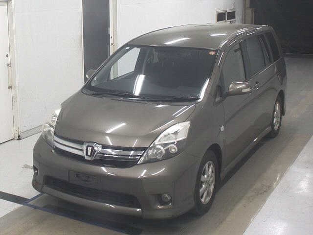 TOYOTA ISIS