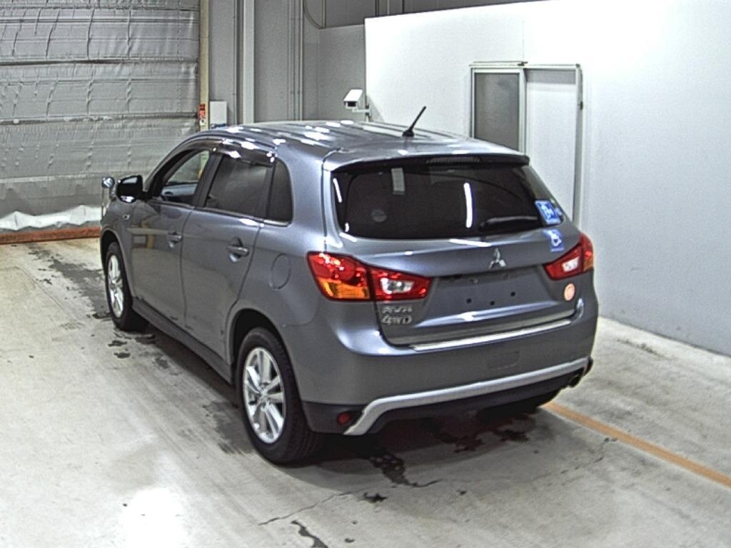 MITSUBISHI RVR