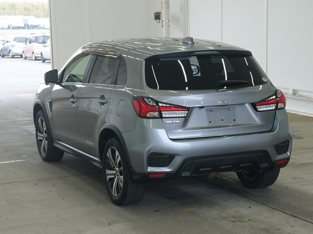 MITSUBISHI RVR