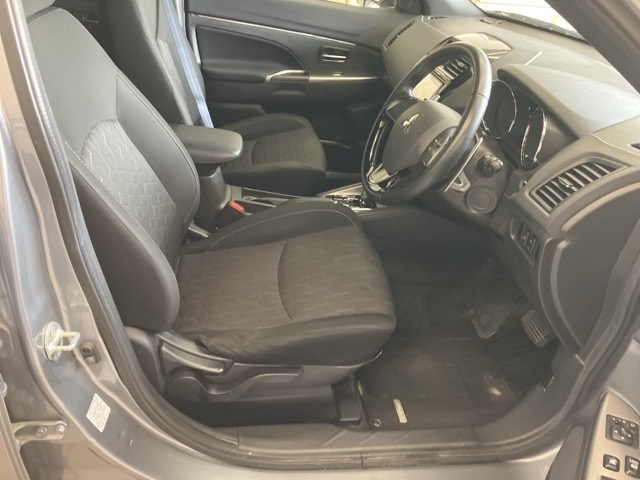 MITSUBISHI RVR