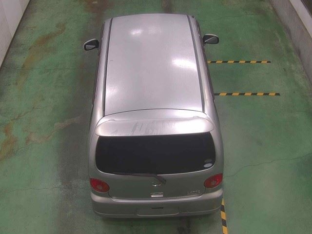DAIHATSU MOVE LATTE