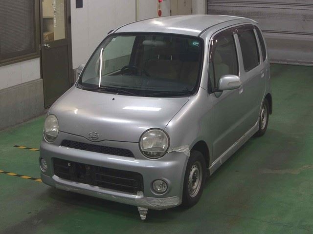 DAIHATSU MOVE LATTE