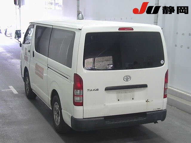 TOYOTA REGIUS ACE