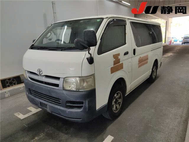 TOYOTA REGIUS ACE