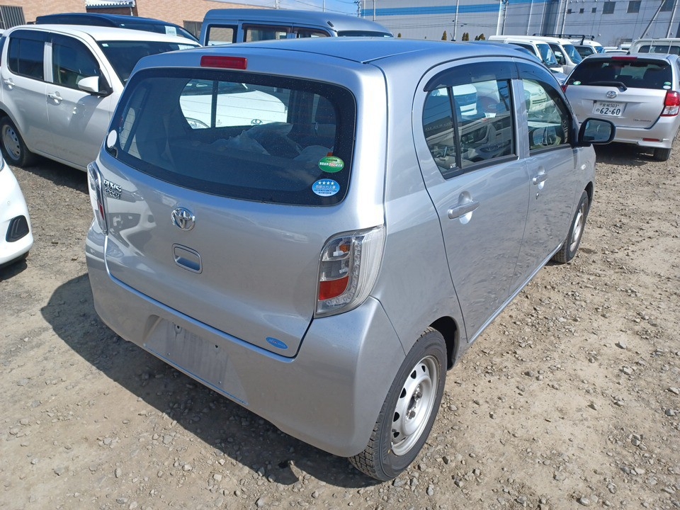 TOYOTA PIXIS EPOCH