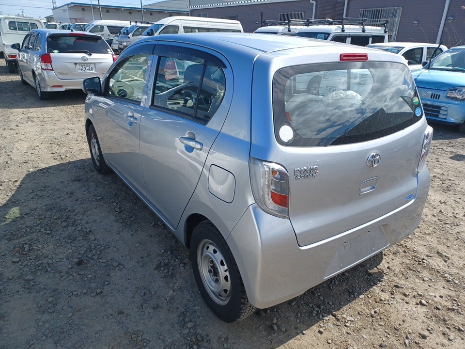 TOYOTA PIXIS EPOCH