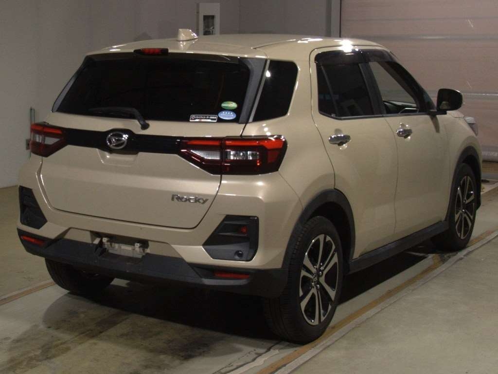 DAIHATSU ROCKY