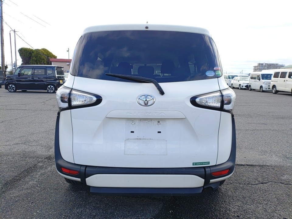 TOYOTA SIENTA