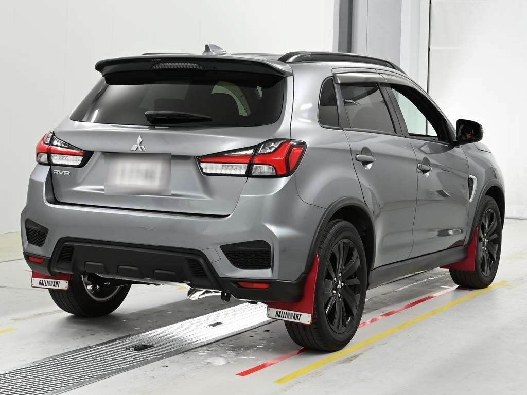 MITSUBISHI RVR