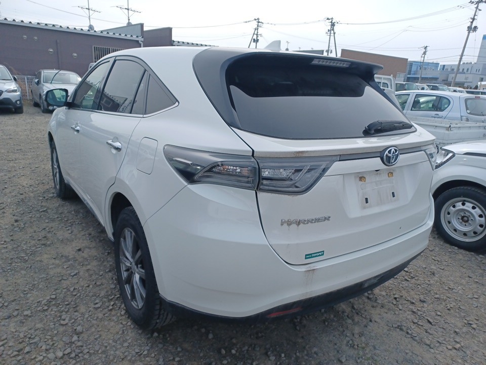 TOYOTA HARRIER
