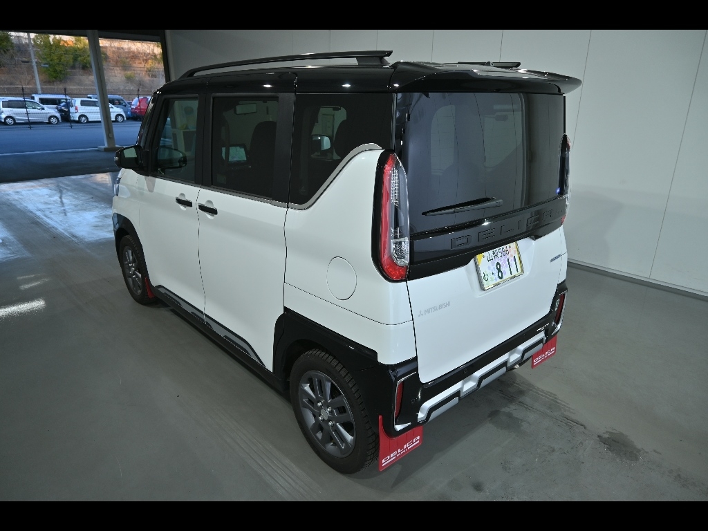 MITSUBISHI DELICA MINI