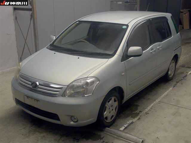 TOYOTA RAUM