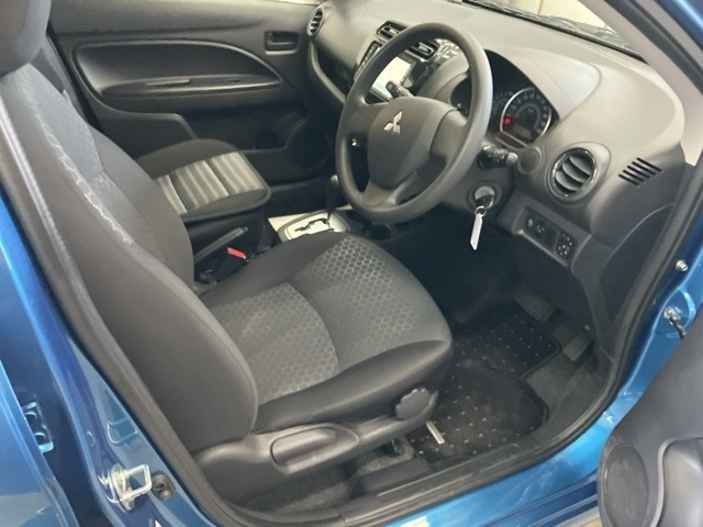MITSUBISHI MIRAGE