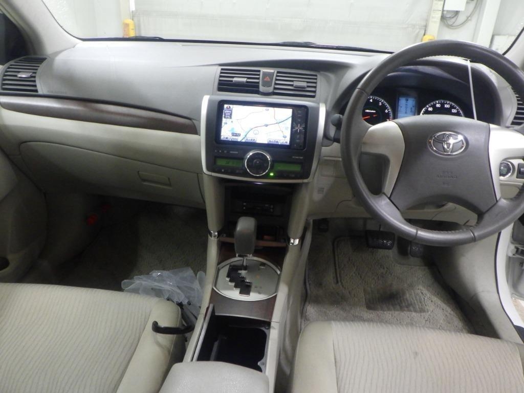 TOYOTA PREMIO