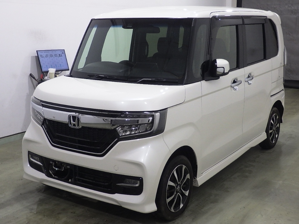HONDA N-BOX