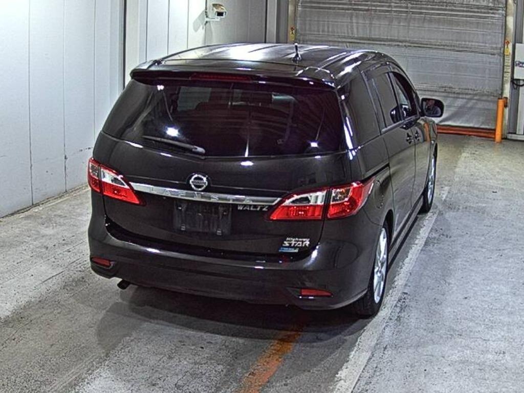 NISSAN LAFESTA