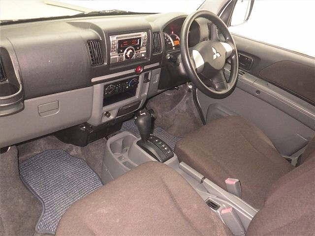MITSUBISHI TOWN BOX