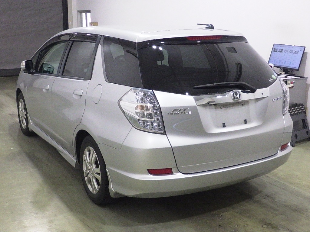 HONDA FIT SHUTTLE