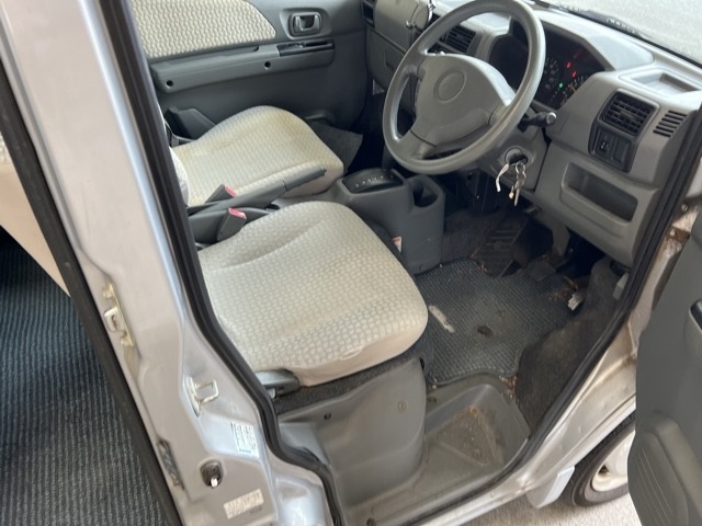 MITSUBISHI TOWN BOX