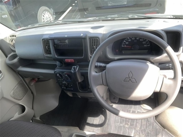 MITSUBISHI MINICAB