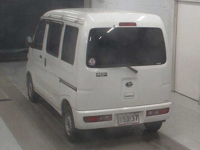 TOYOTA PIXIS VAN