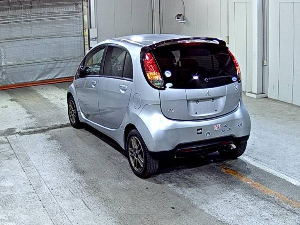 MITSUBISHI I
