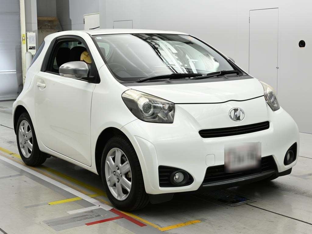 TOYOTA IQ