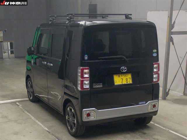 TOYOTA PIXIS MEGA