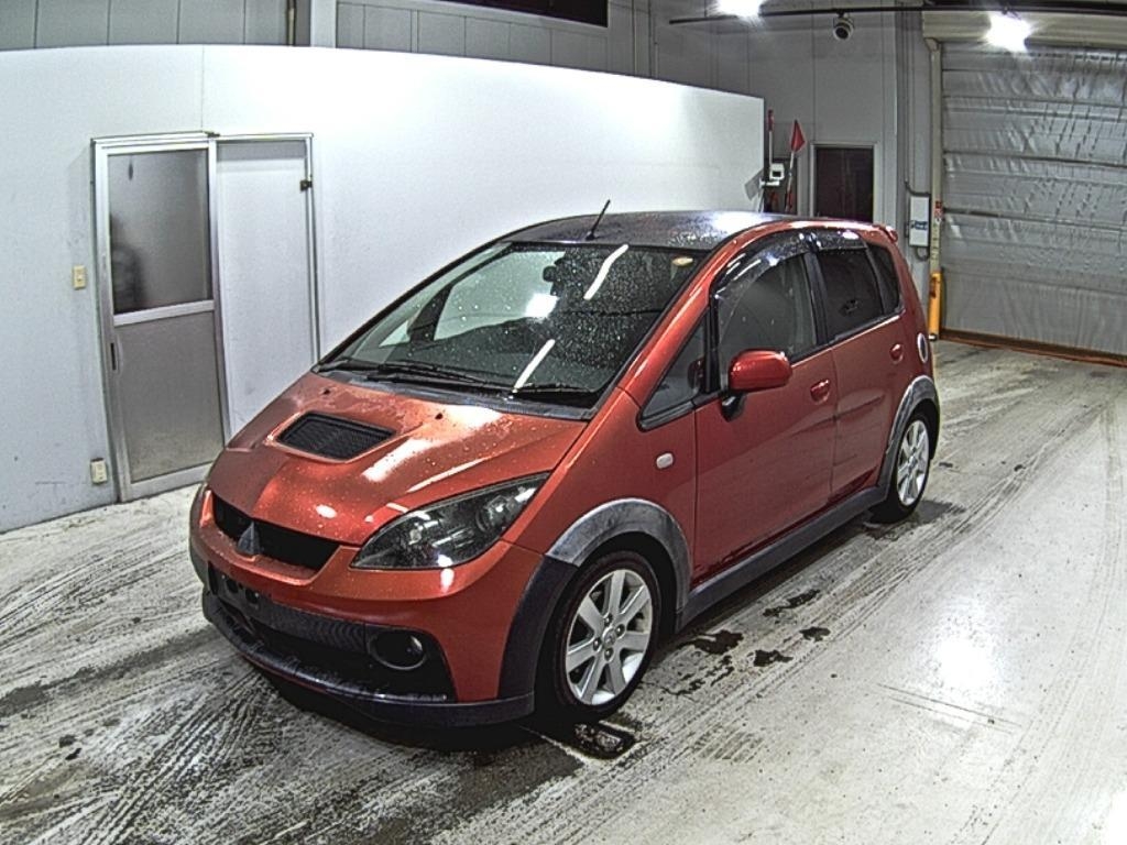 MITSUBISHI COLT