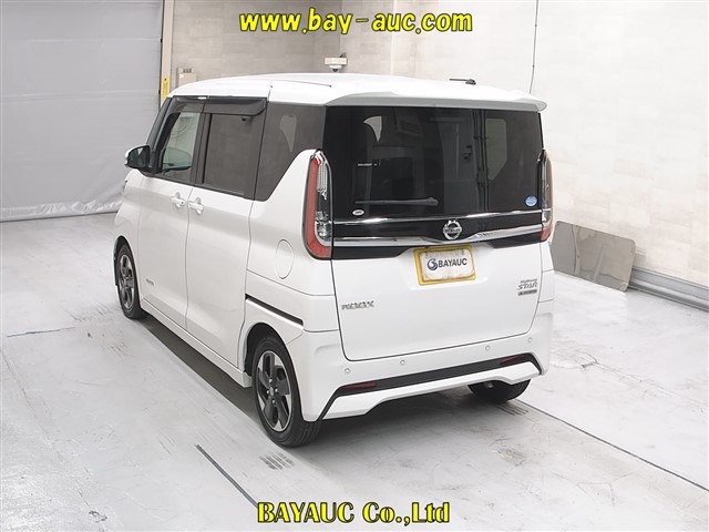 NISSAN ROOX