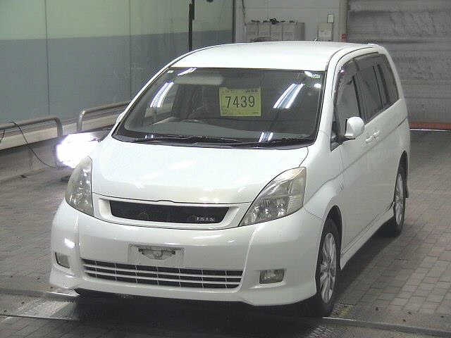 TOYOTA ISIS