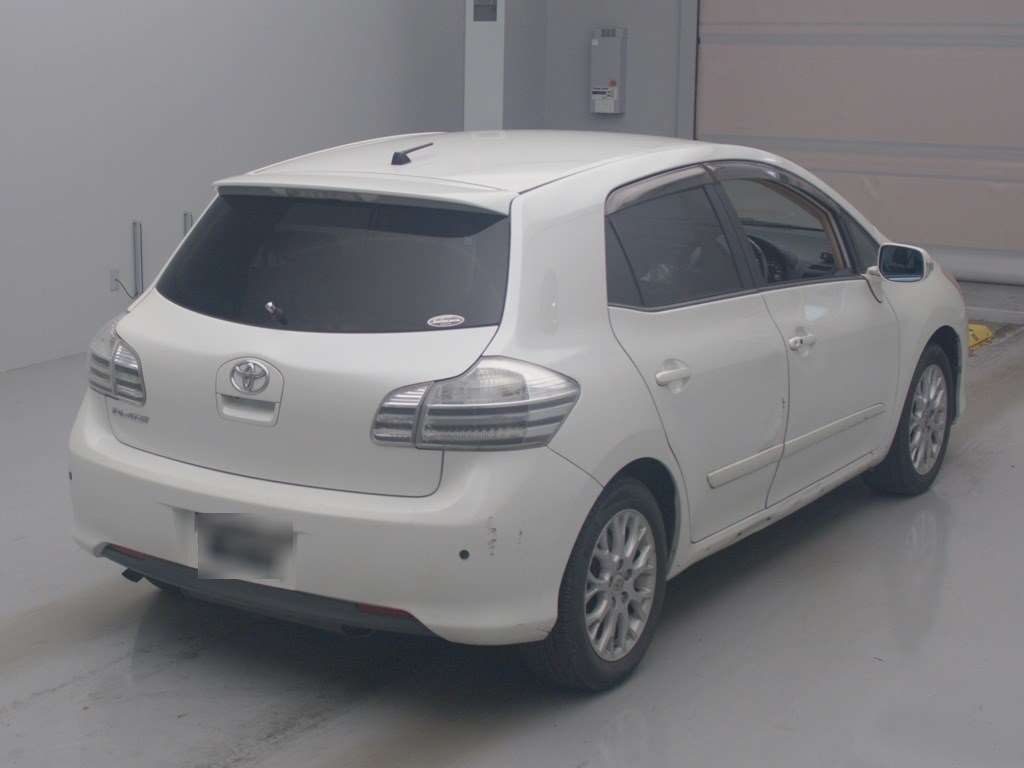 TOYOTA BLADE