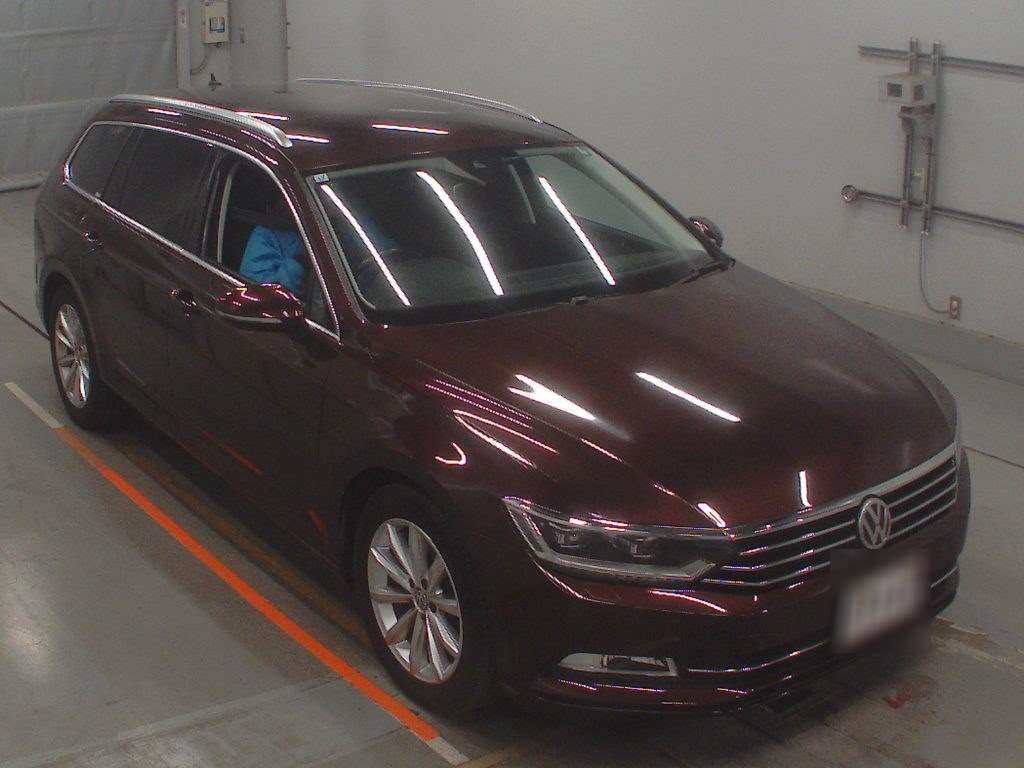 VOLKSWAGEN PASSAT