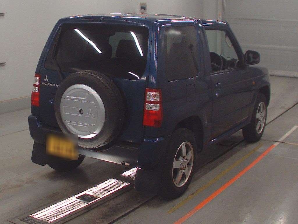 MITSUBISHI PAJERO MINI