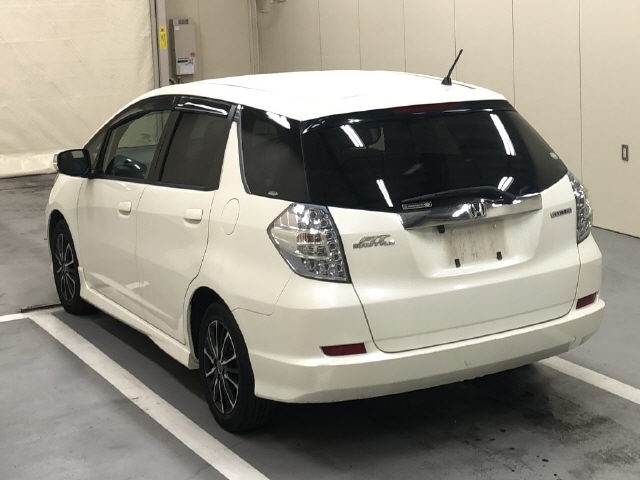 HONDA FIT SHUTTLE