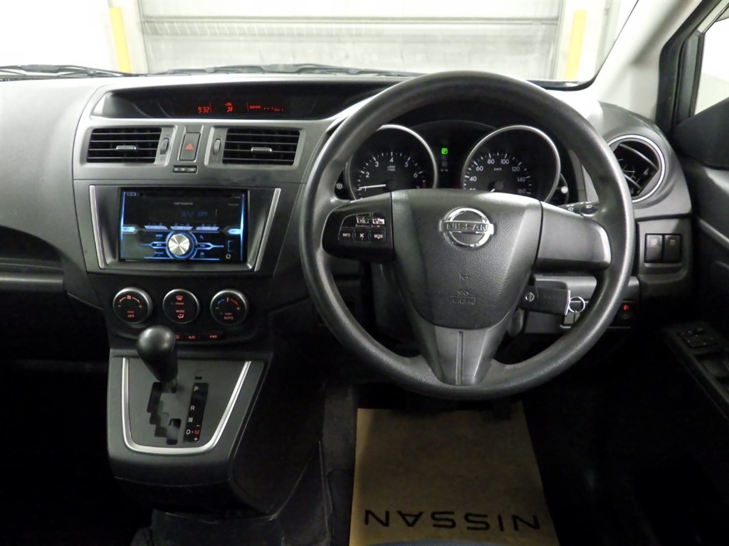 NISSAN LAFESTA