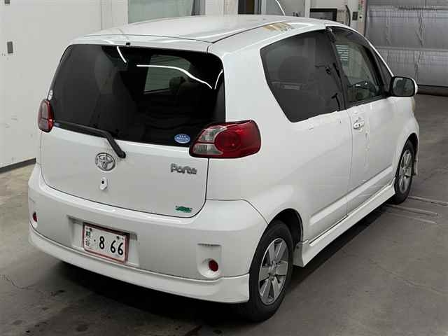 TOYOTA PORTE