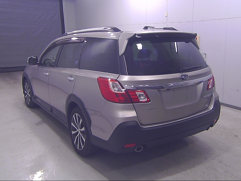 SUBARU EXIGA CROSSOVER 7