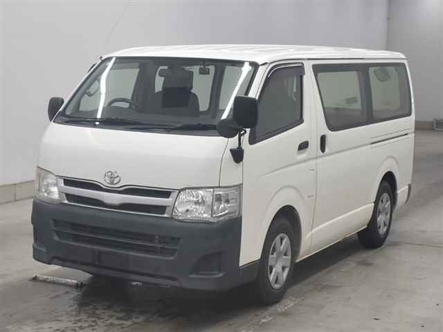 TOYOTA REGIUS ACE