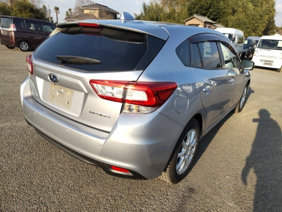 SUBARU IMPREZA