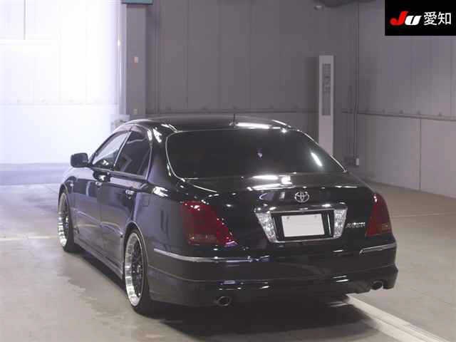 TOYOTA CROWN MAJESTA