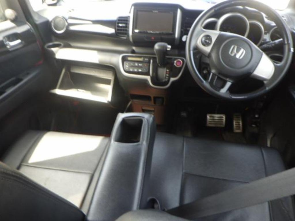 HONDA N-BOX
