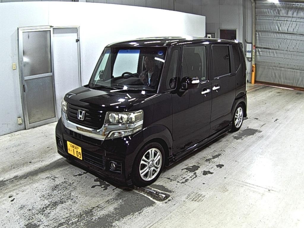 HONDA N-BOX