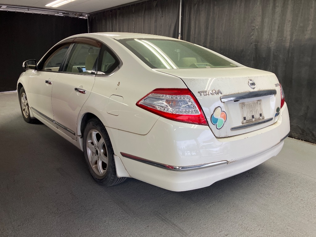NISSAN TEANA