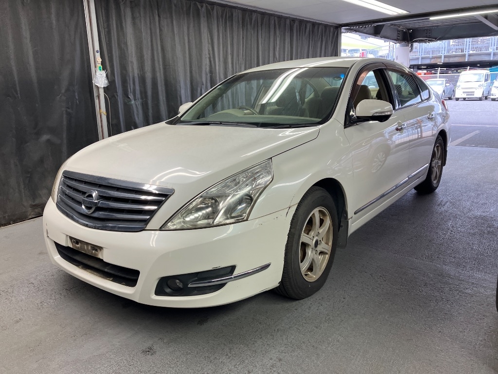 NISSAN TEANA