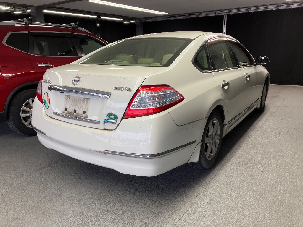 NISSAN TEANA